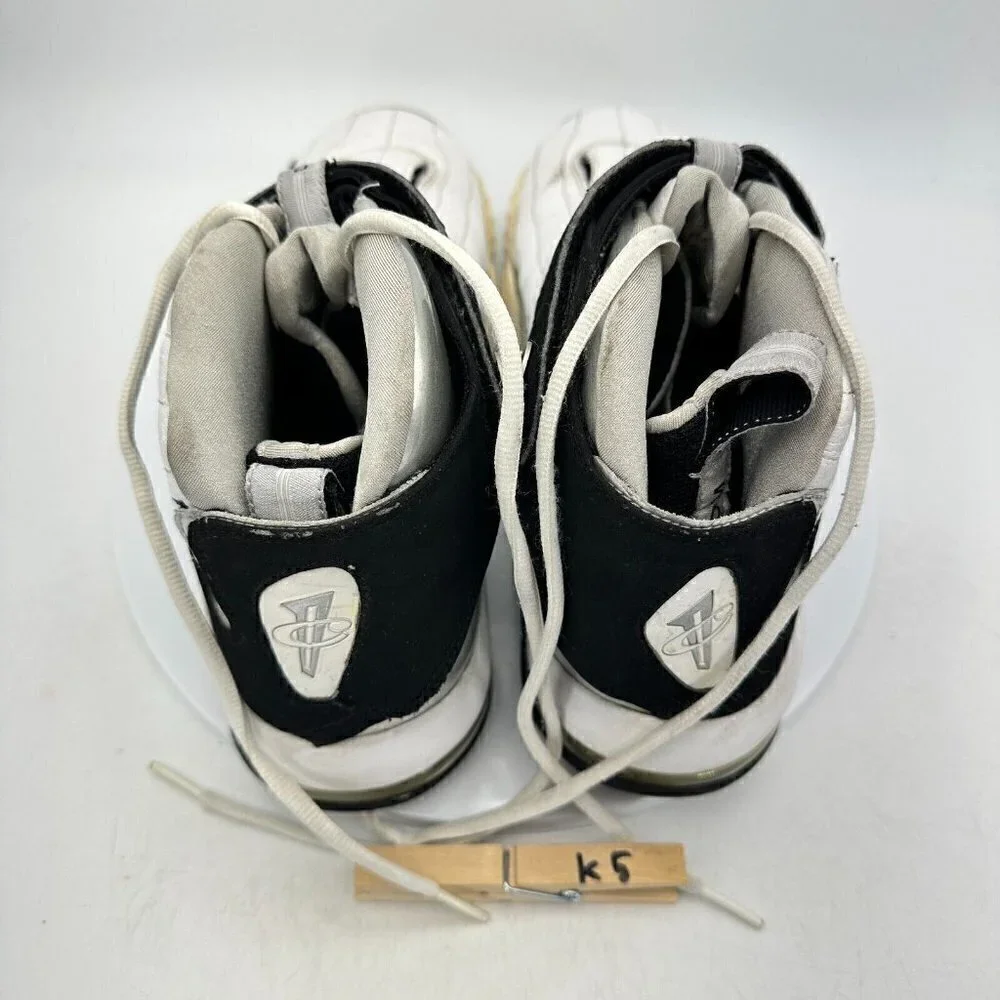 Nike Air Max Penny IV 4 Men Size 10 White Black Metallic Silver Basketball Shoes